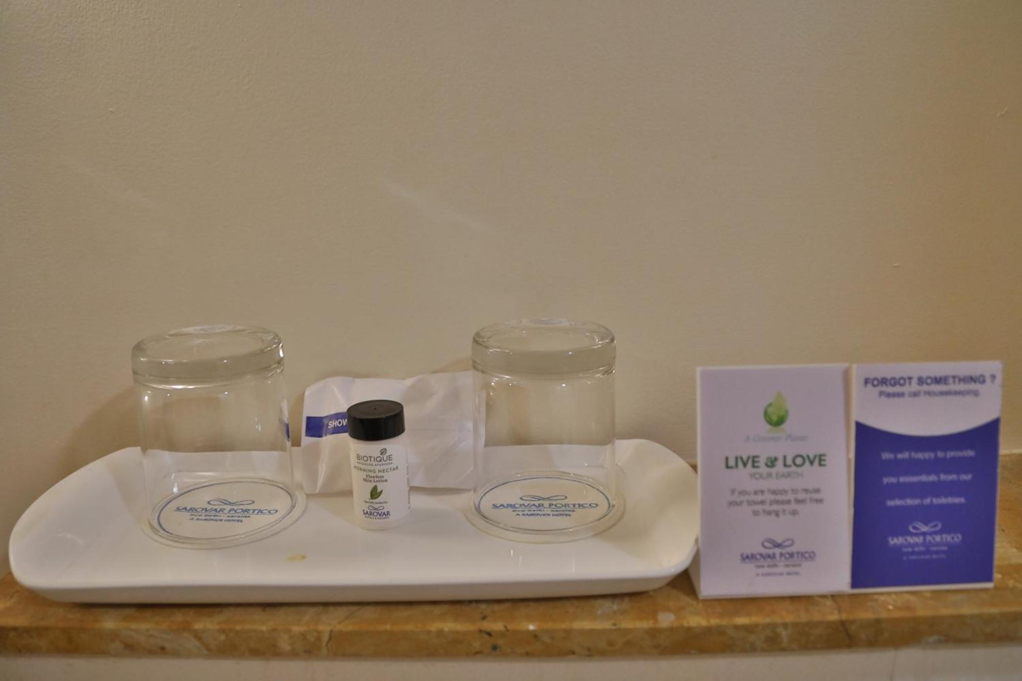 Hotel Sarovar Portico Naraina, 3*